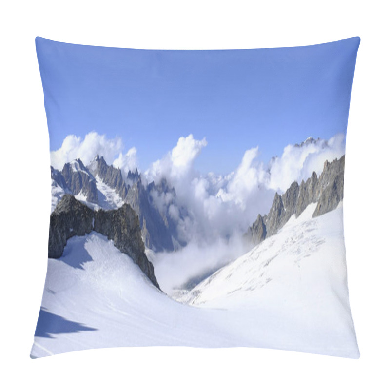 Personality  Alpine Landscape. Mont Blanc Massif Of Italian Alps. Pillow Covers