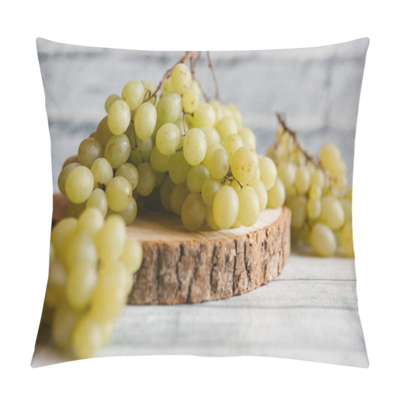 Personality  Bunches Of White Grapes Pillow Covers