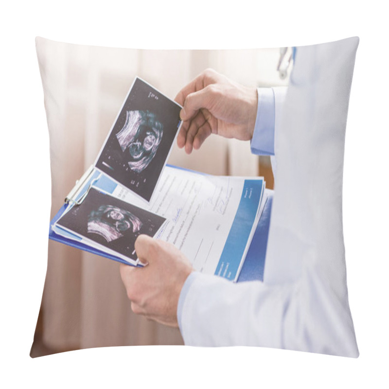 Personality  Doctor Holding Ultrasound Scans  Pillow Covers