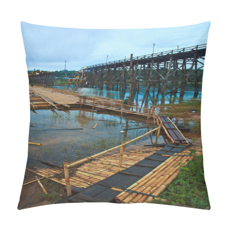 Personality  Wood Bridge Pillow Covers