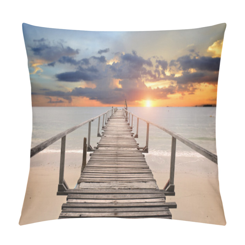 Personality  Sea Wooden Bridge In The Morning Pillow Covers