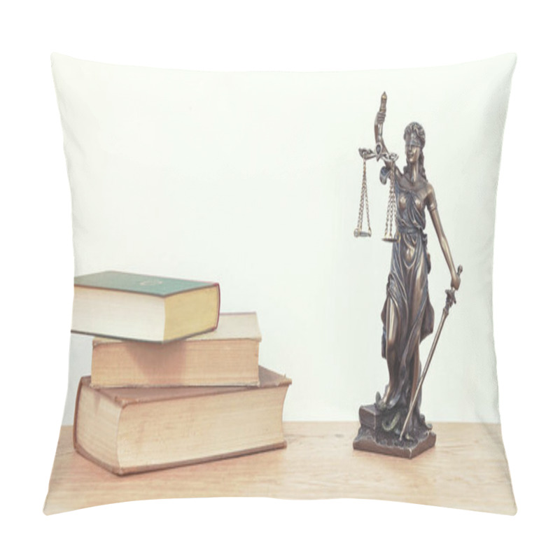 Personality  Lady Justice Statue Pillow Covers