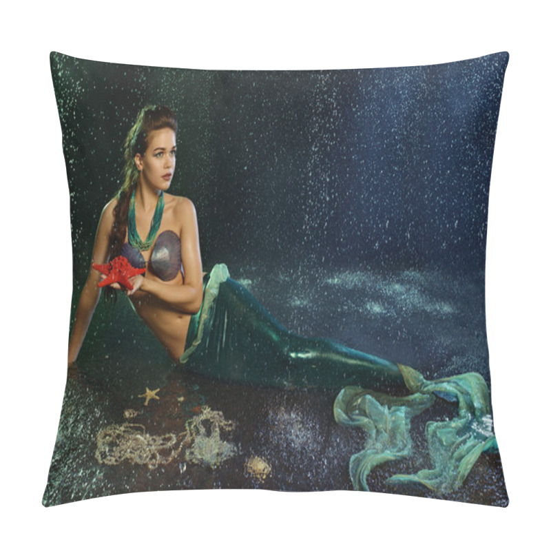 Personality  Young Girl At The Image Of Mermaid Pillow Covers