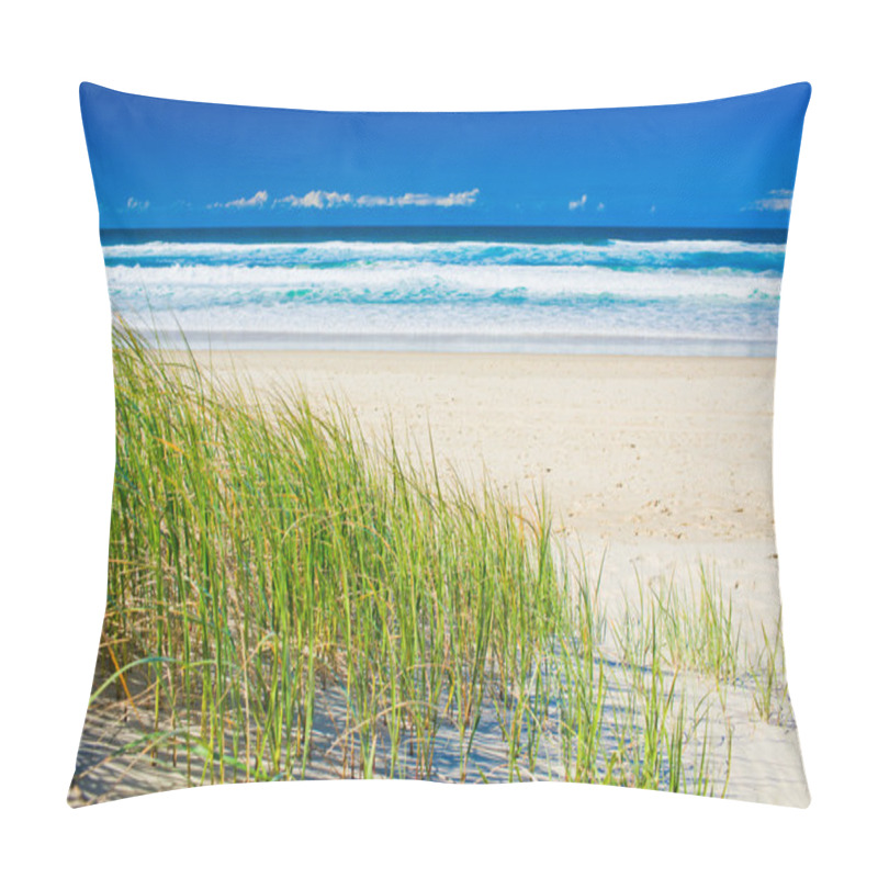 Personality  Grass And Sandy Beach On Sunny Day Of Gold Coast Pillow Covers