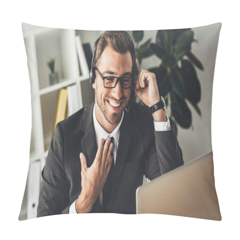 Personality  Call Center Worker Pillow Covers