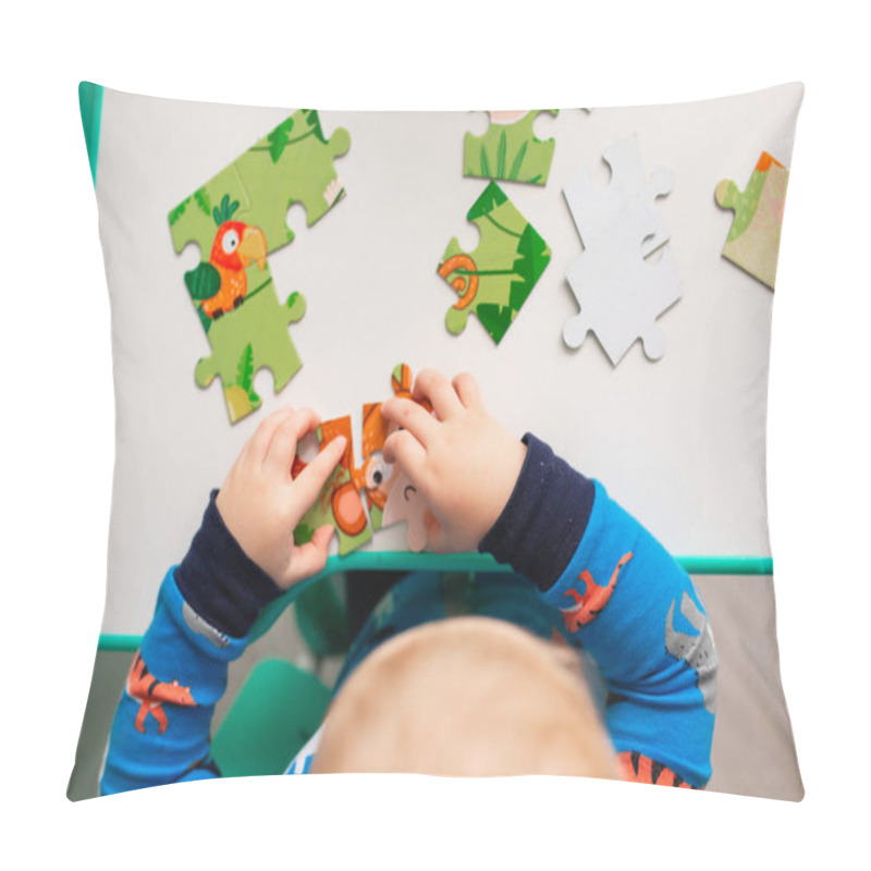 Personality  Baby Boy Solving Jigsaw Puzzle On The Desk Pillow Covers