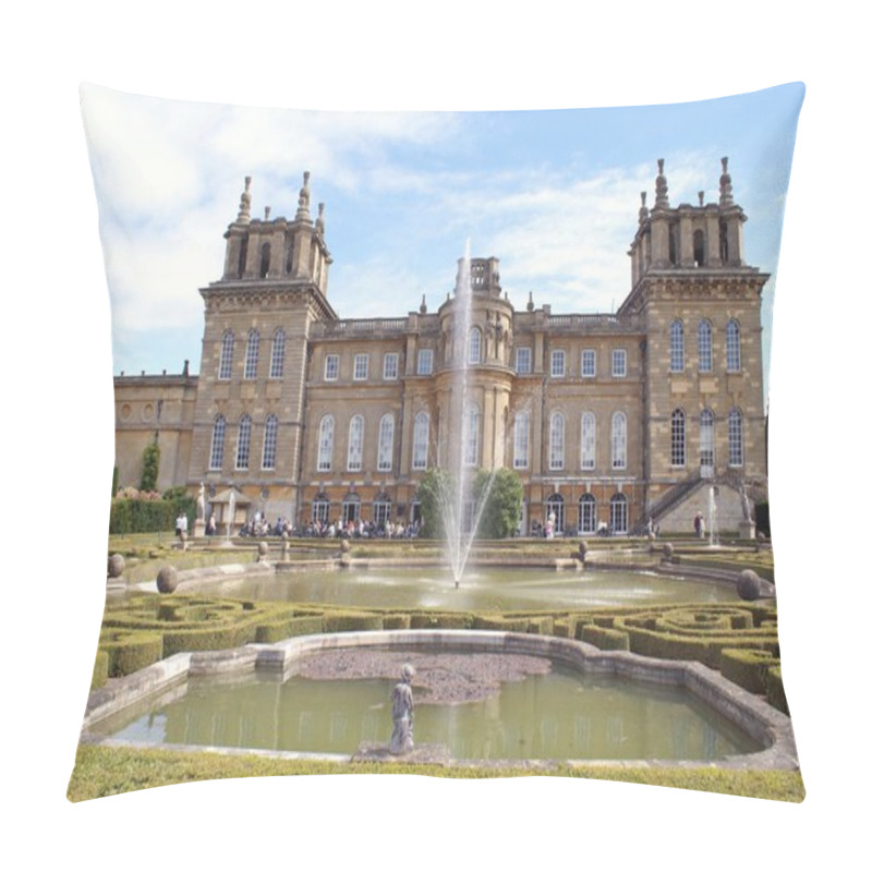 Personality  A British Landmark, Oxford, England Pillow Covers