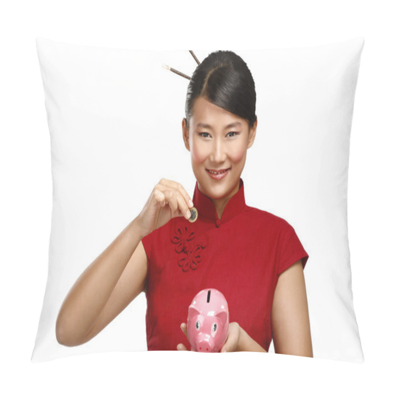 Personality  Traditional Asian Woman Save A Coin In A Piggybank Pillow Covers