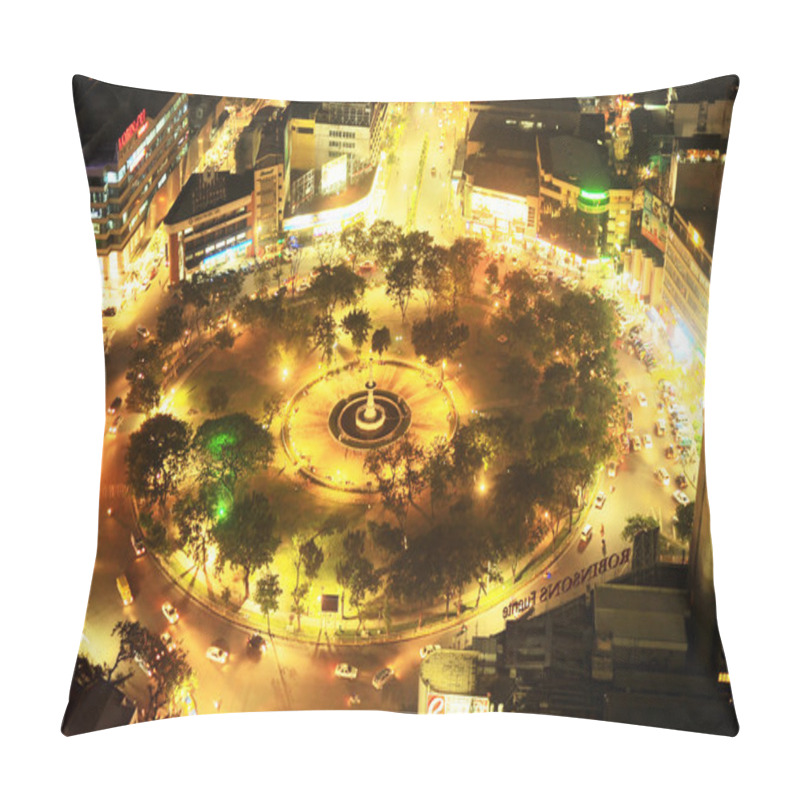 Personality  Fuente Osmena Circle At Night Pillow Covers