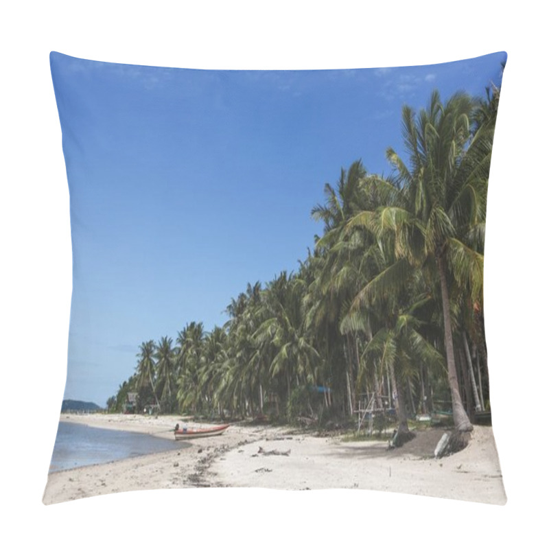 Personality  Beautiful Tropical Beach With Palm Trees On Sunny Day Pillow Covers