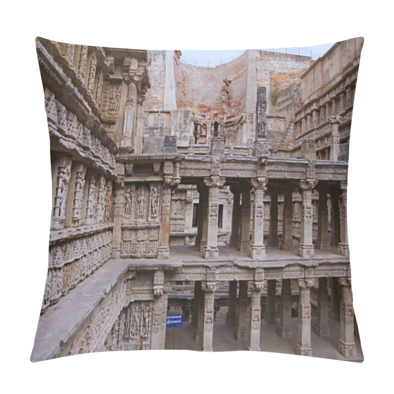 Personality  Carved Idols On The Inner Wall And Pillars Of Rani Ki Vav,  An Intricately Constructed Stepwell On The Banks Of Saraswati River. Patan, Gujarat, India Pillow Covers