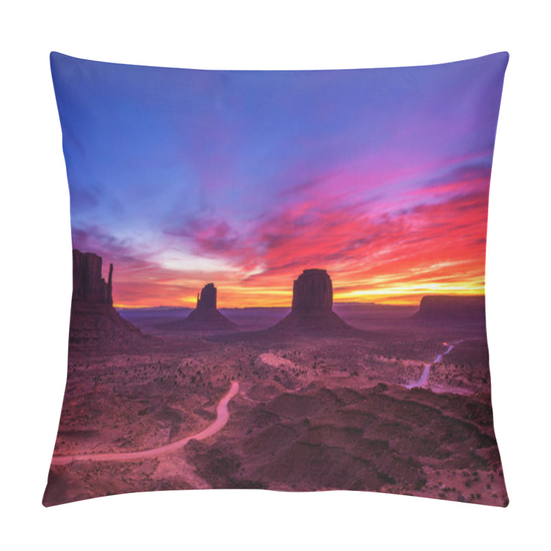 Personality  Sunrise Over Monument Valley, Arizona, USA Pillow Covers