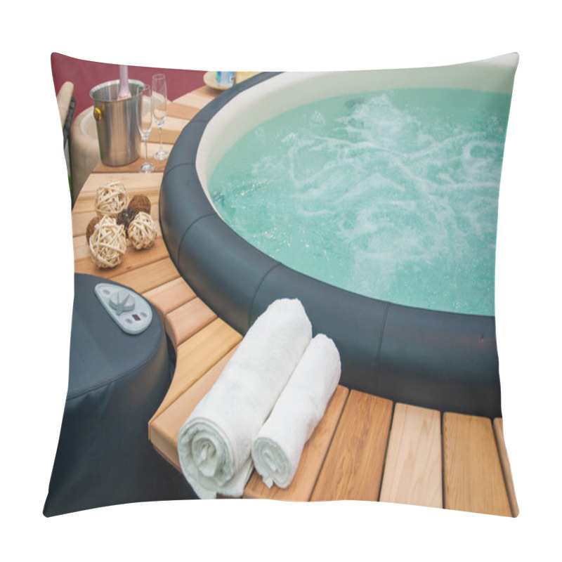 Personality  Closeup Of Hot Tub Pillow Covers