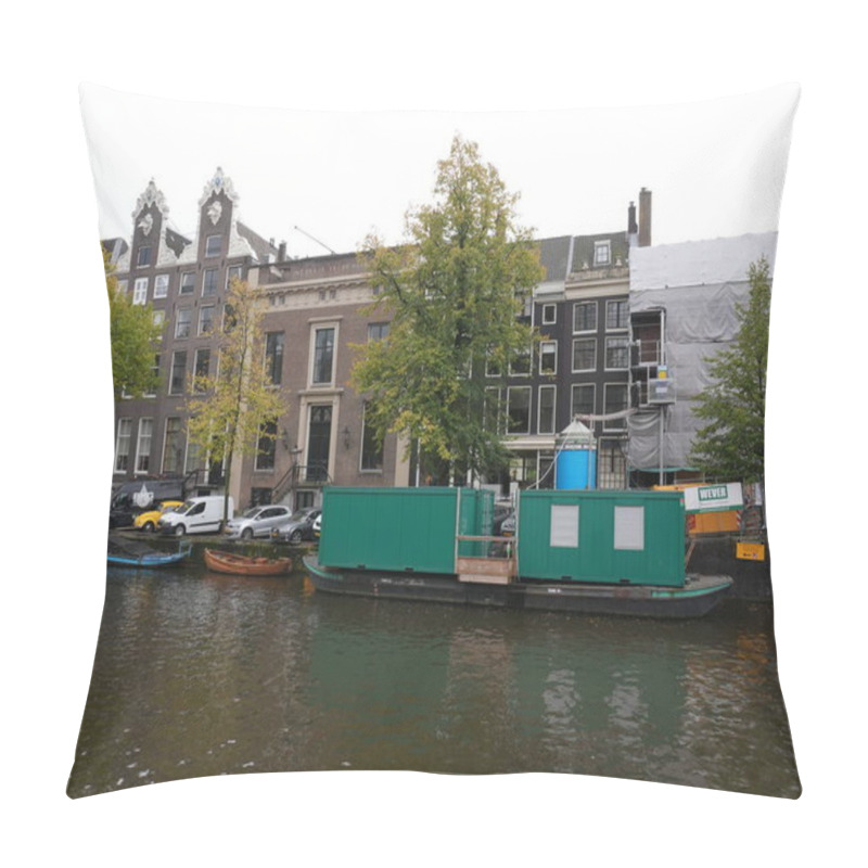 Personality  Amsterdam, North Holland, The Netherlands, October 2th, 2024: Canal Houses In Downtown Amsterdam, Iconic Historic Dutch Architecture, Street Views. Traditional Houses. Pillow Covers