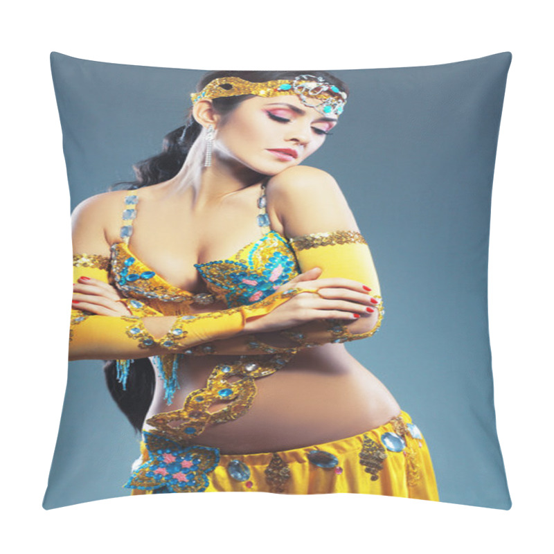 Personality  Beautiful Excotic Belly Dancer  Pillow Covers