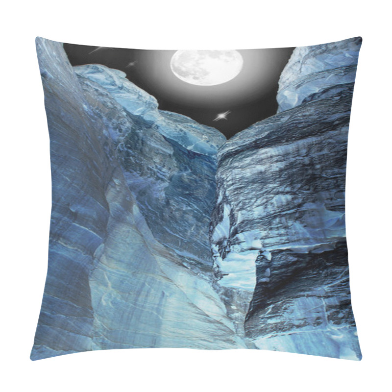 Personality  Night In Mountains Pillow Covers