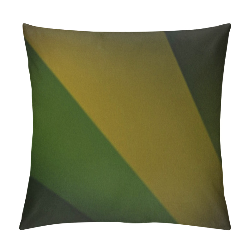 Personality  Abstract 4K Gradient Background With Rich Green And Mustard Yellow Geometric Stripes, Featuring A Grainy Texture And Soft Blur For A Bold Visual Effect Pillow Covers