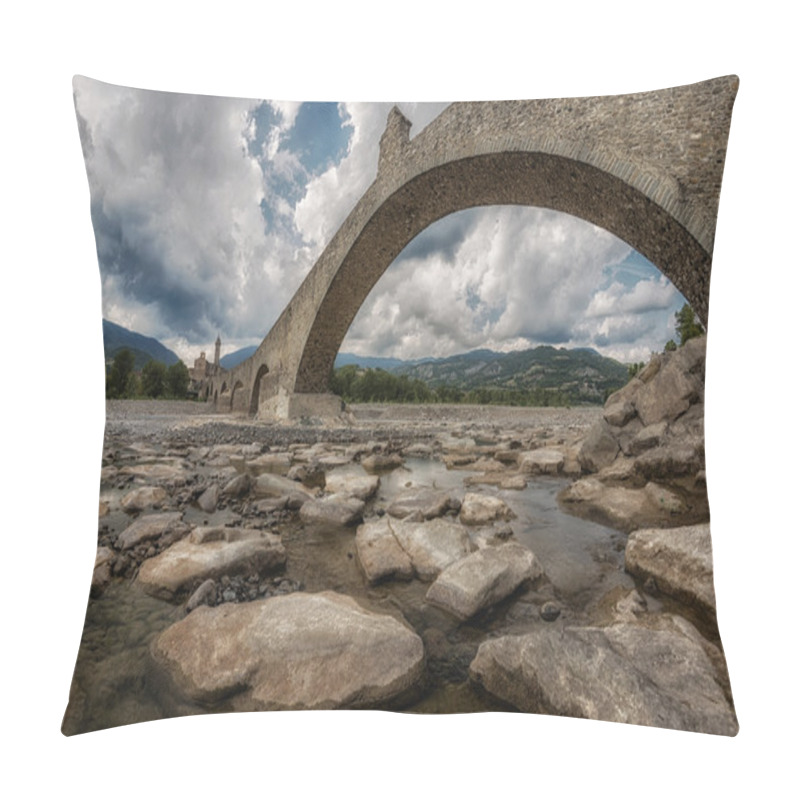 Personality  Old Stone Bridge Over A River Pillow Covers