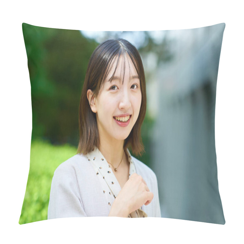 Personality  Smiling Young Business Woman Outdoors On Fine Day Pillow Covers