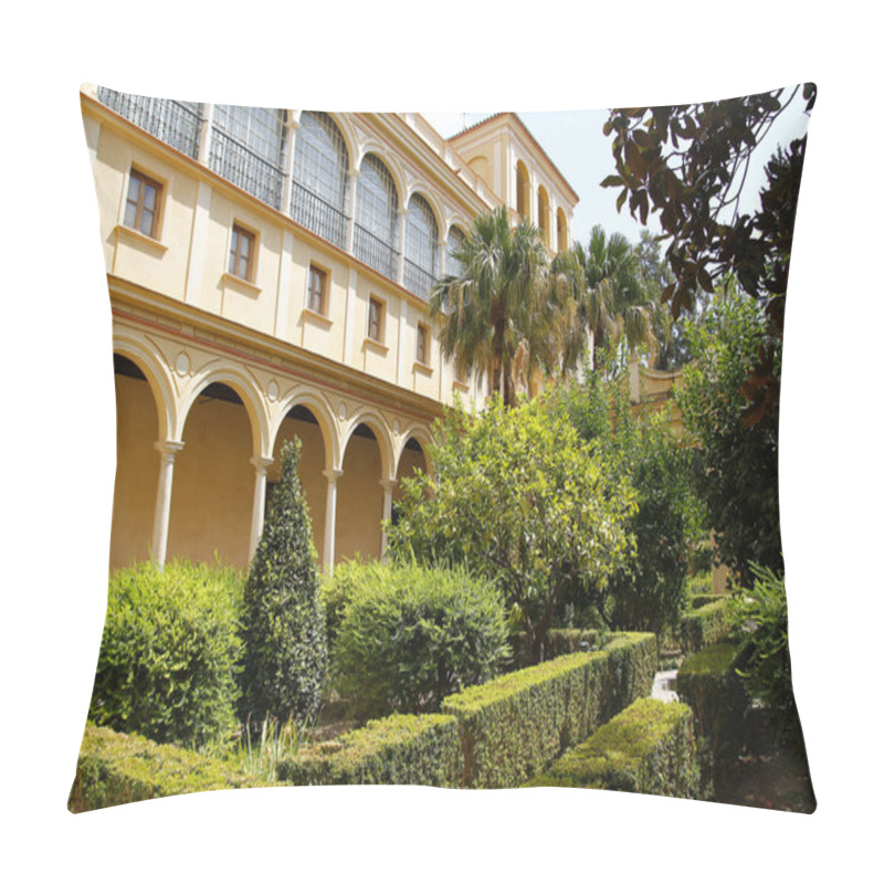 Personality  Real Alcazar, Sevilla Pillow Covers