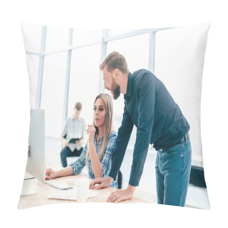 Personality  Employees Discussing Business Documents In The Workplace. Pillow Covers