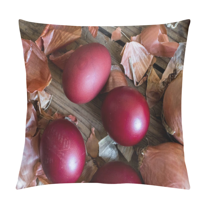 Personality  Dyed Easter Eggs Painted With Natural Dye Onion On Rustic Wooden Background. Process Of Dyeing Eggs With Natural Paints For Easter. Natural Ecological Staining With Food Coloring. Top View. Pillow Covers