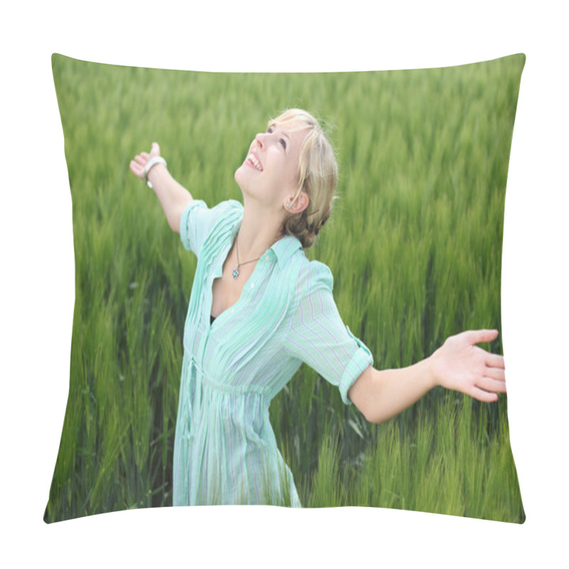 Personality  Woman In Greenfield Pillow Covers