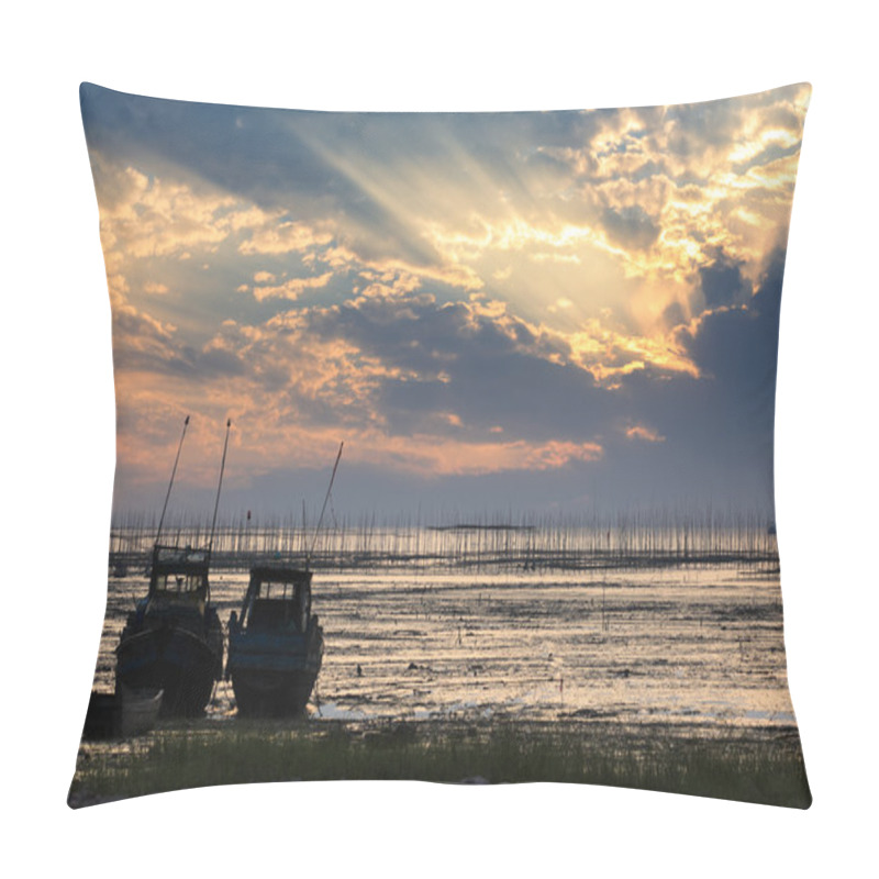 Personality  Beautiful Mud Flat At Sunset Pillow Covers