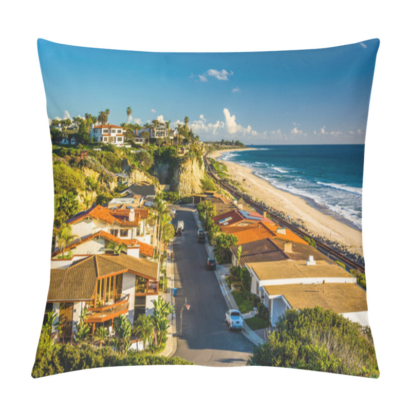 Personality  View Of Houses And The Pacific Ocean From A Cliff In San Clement Pillow Covers