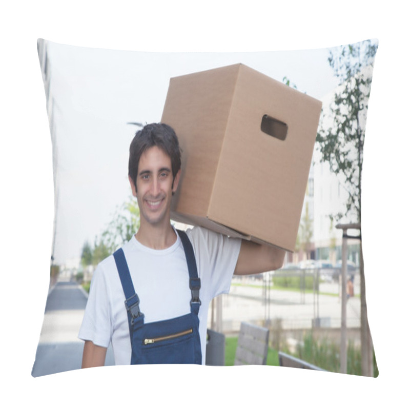 Personality  Laughing Hispanic Removal Man With Box Pillow Covers