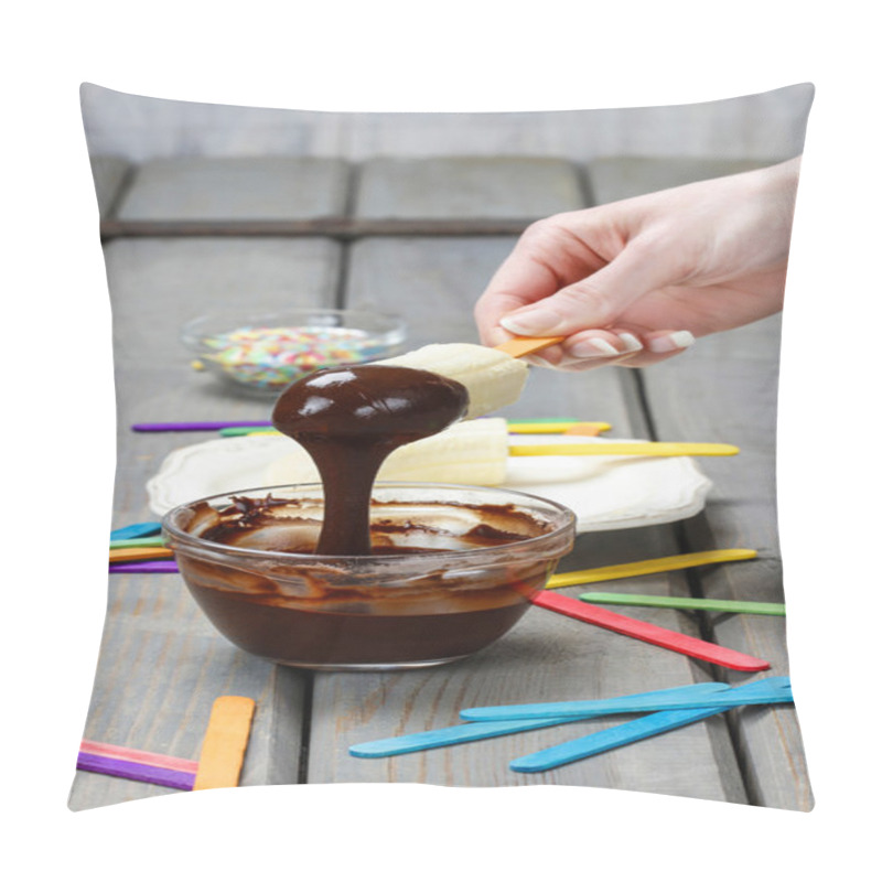 Personality  Preparing Chocolate Dipped Banas Dessert Pillow Covers