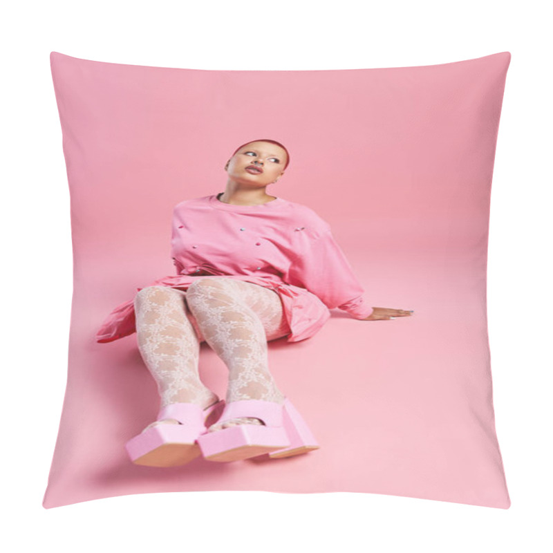 Personality  A Young Woman In A Striking Outfit Poses Confidently Against A Vibrant Pink Backdrop, Showcasing Her Style. Pillow Covers