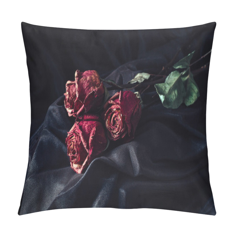 Personality  Three Dry Roses Pillow Covers