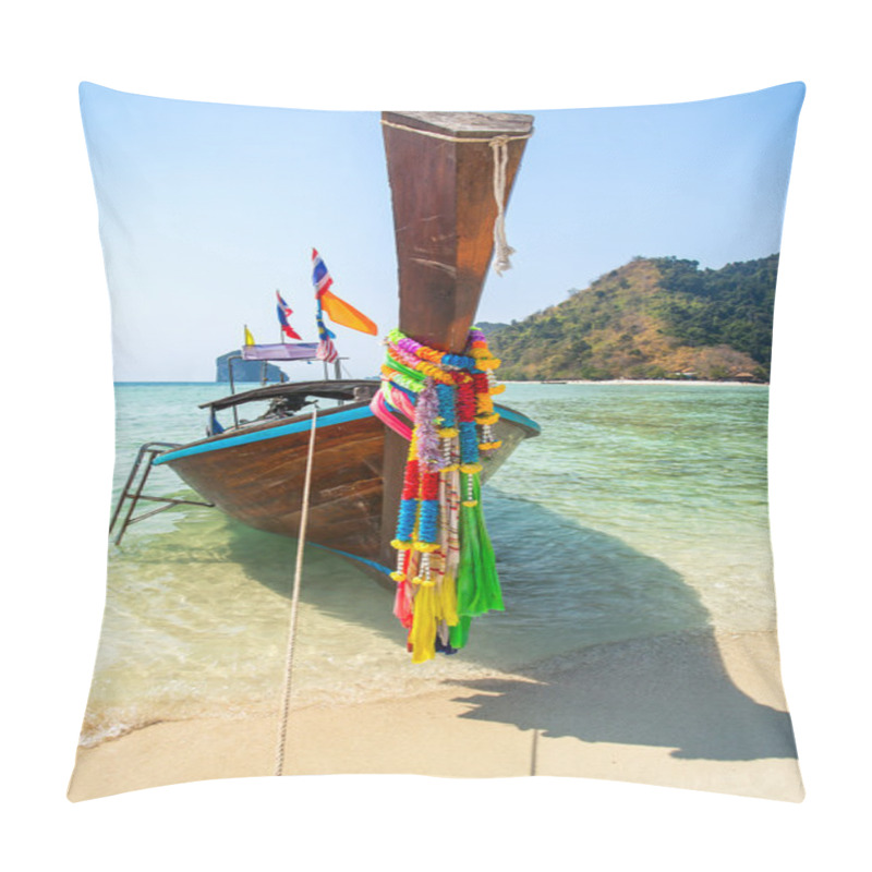 Personality  Longtail Boat At Tropical Beach Pillow Covers