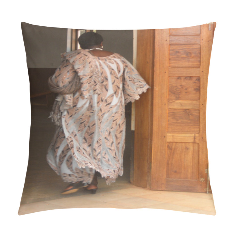 Personality  African Woman In Traditional Dress Into The Church Of The Franci Pillow Covers