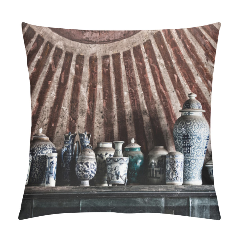 Personality  Old teahouses in sichuan pillow covers