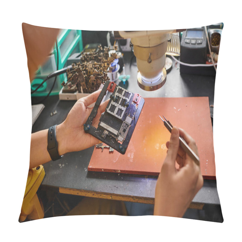 Personality  Cropped View Of Professional Technician Examining Shipset Of Electronic Gadget In Repair Workshop Pillow Covers