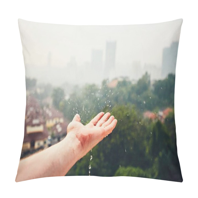 Personality  Rain In The City Pillow Covers