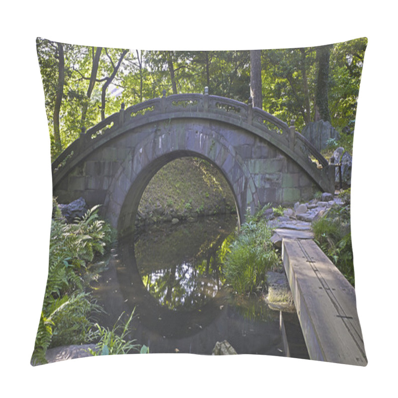 Personality  Engetsukyo Bridge Pillow Covers