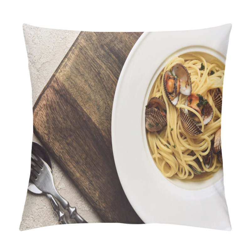 Personality  Close Up View Of Delicious Pasta With Mollusks On Wooden Cutting Board On White Background Pillow Covers