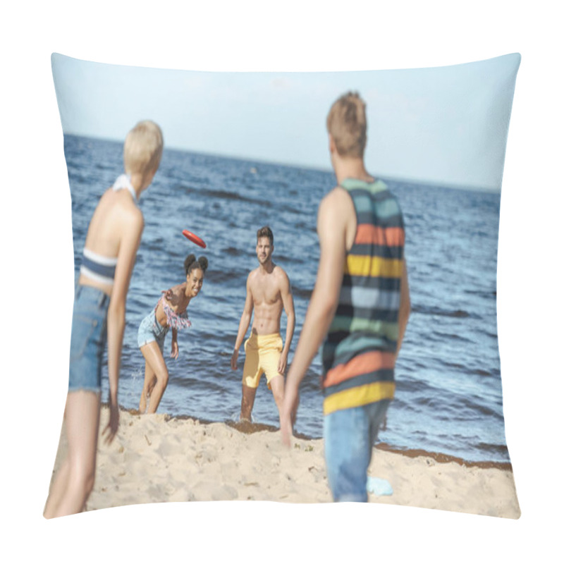 Personality  Selective Focus Of Multiracial Friends Playing With Flying Disc Together On Beach Pillow Covers