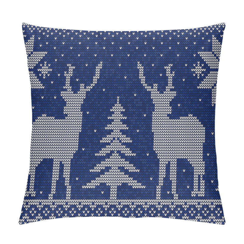 Personality  Christmas Seamless Pattern Background With Deers, Snowflakes And Pine Trees Vector Pillow Covers