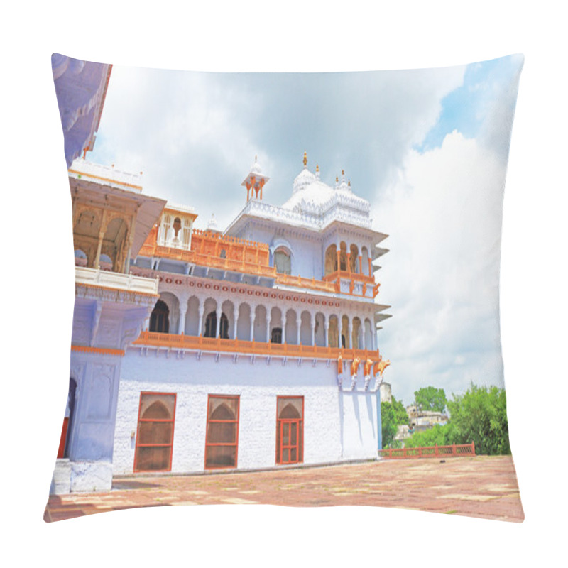 Personality  Kota Palace And Grounds India Pillow Covers