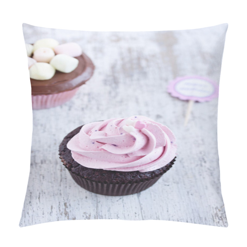 Personality  Cupcakes With Marshmallows And Cream Pillow Covers