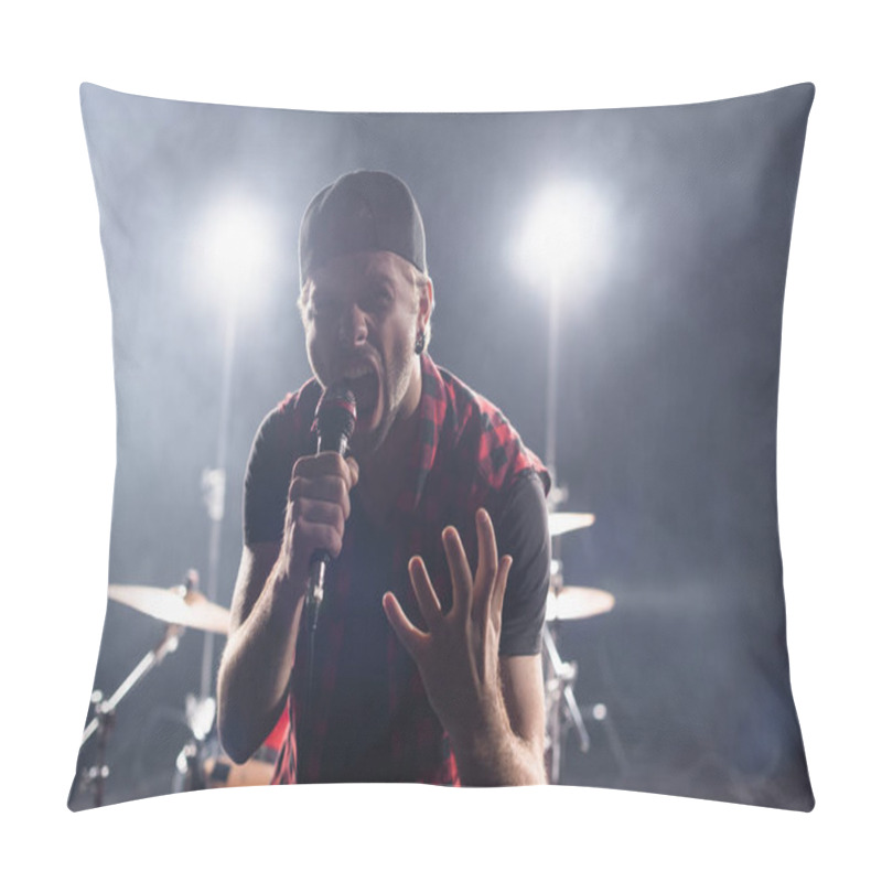 Personality  Rock Band Vocalist Screaming While Holding Microphone On Blurred Background Pillow Covers