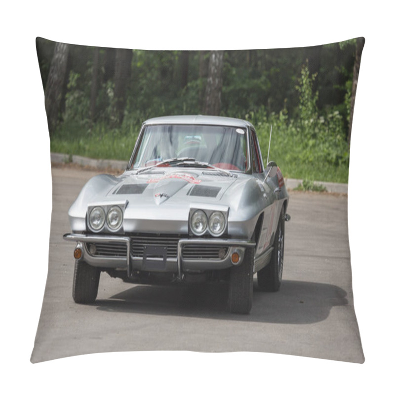 Personality  Minsk, Belarus, 11.06.2017. Chevrolet Corvette Sting Ray, ZR1, 1965 Pillow Covers