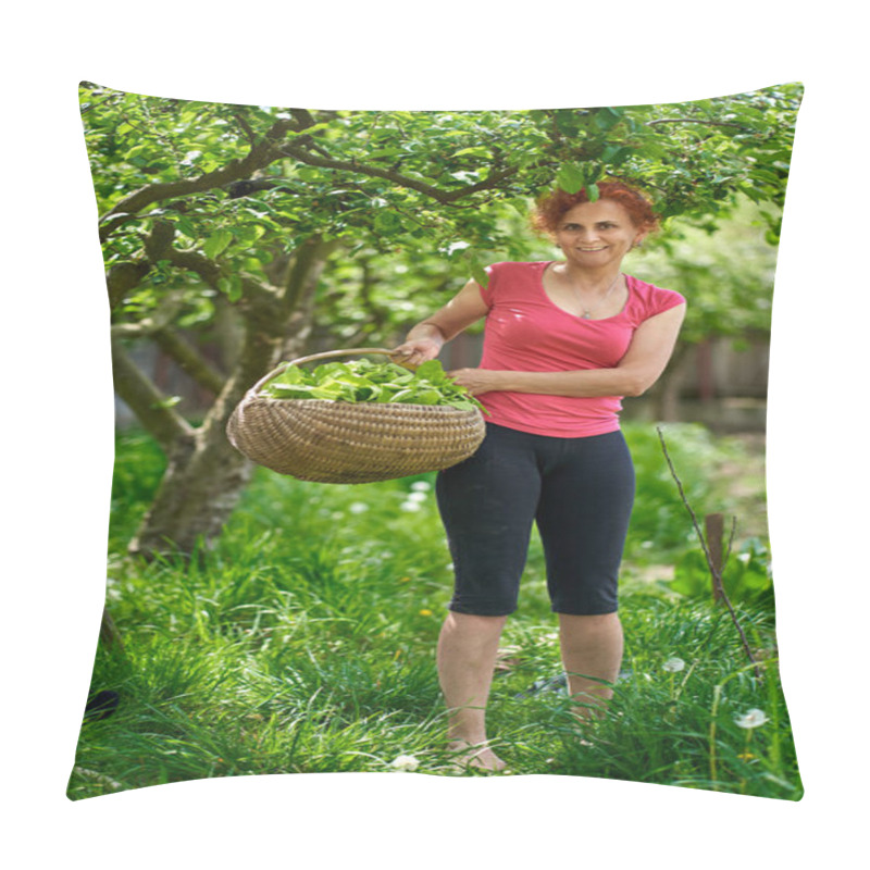 Personality  Woman Farmer Harvesting Fresh Orache (Atriplex Hortensis), Aka French Spinach From The Garden Pillow Covers