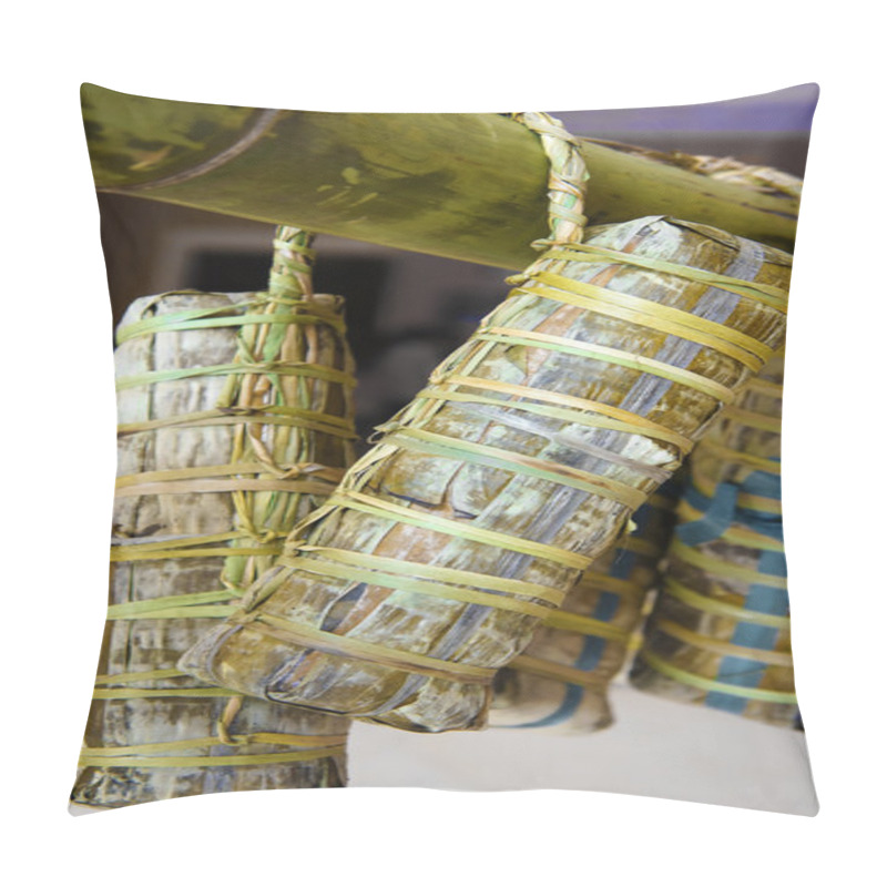 Personality  Banh Tet ( Cylindric Glutinous Rice Cake) Pillow Covers