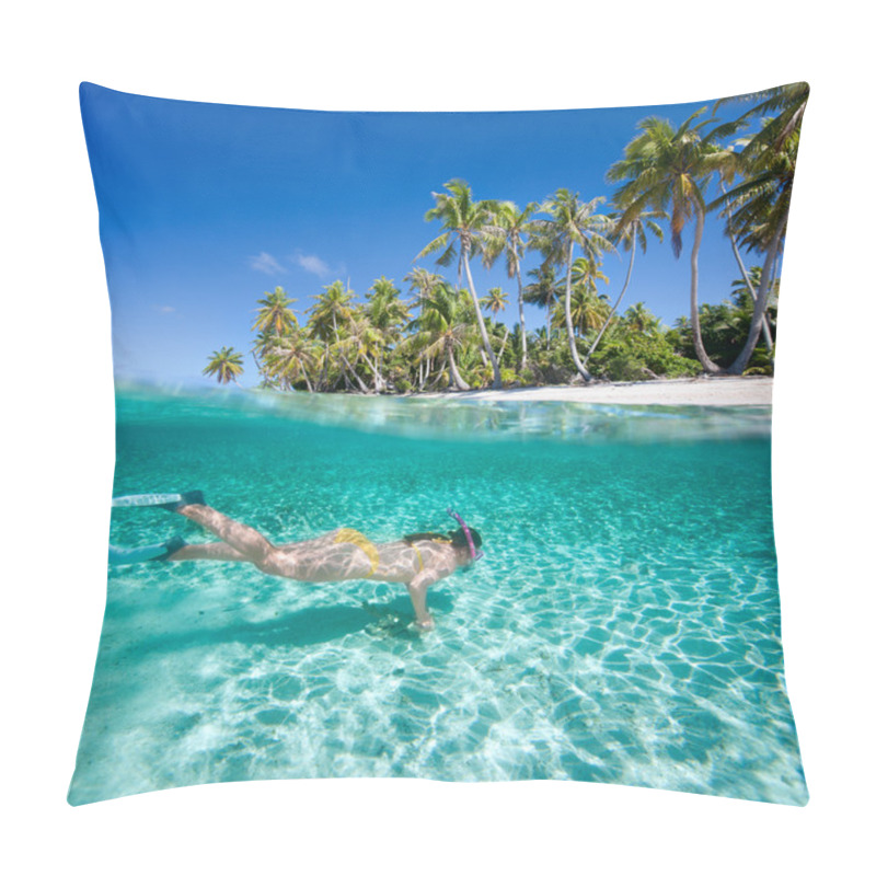 Personality  Woman Swimming Underwater Pillow Covers