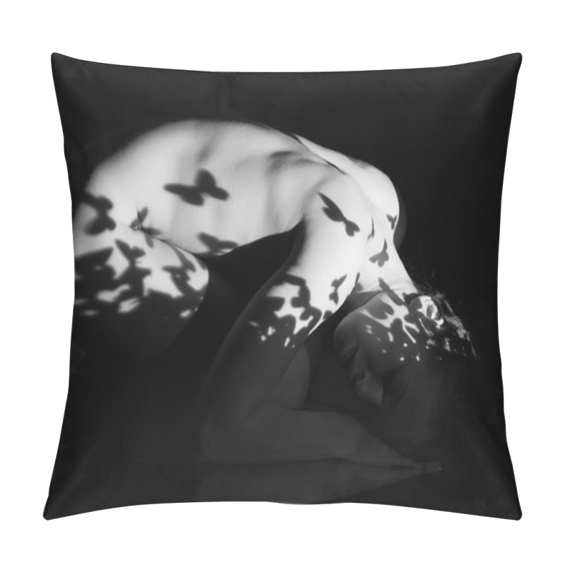 Personality  The  Body Of Woman With Black And White Pattern Pillow Covers